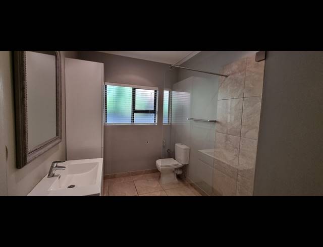 3 BEDROOM APARTMENT FOR SALE IN LA LUCIA